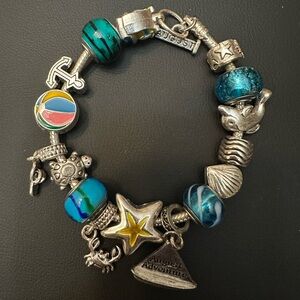 Willabee And Ward “August Adventure” Charm Bracelet Size 8